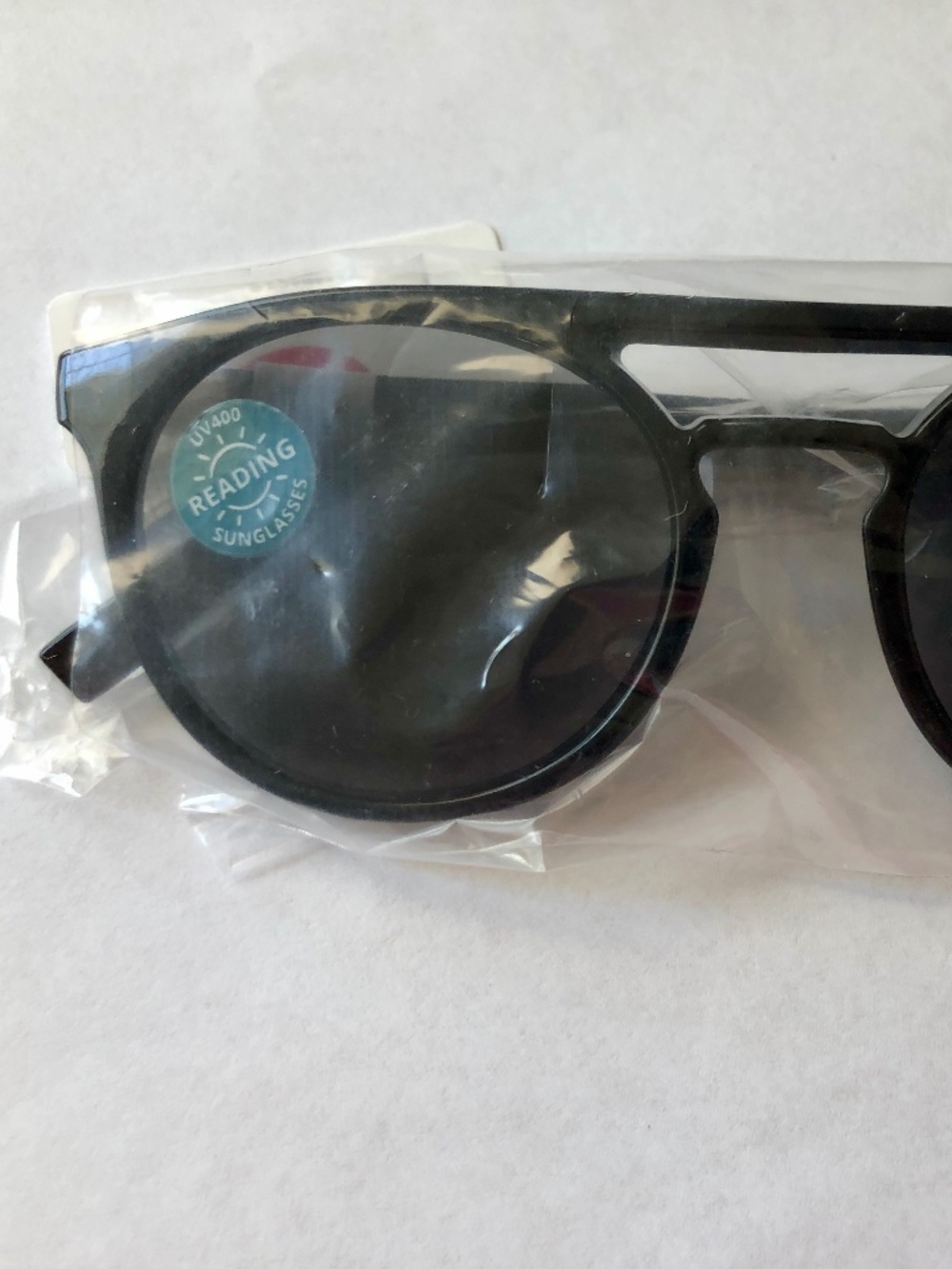 New Beach Vibes Peepers Black UV 400 Sun Readers +1.50